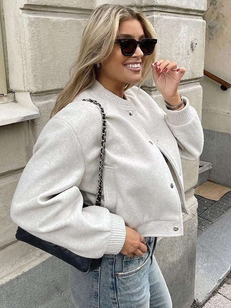 Amy - Chique Cropped Bomber