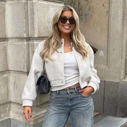 Amy - Chique Cropped Bomber